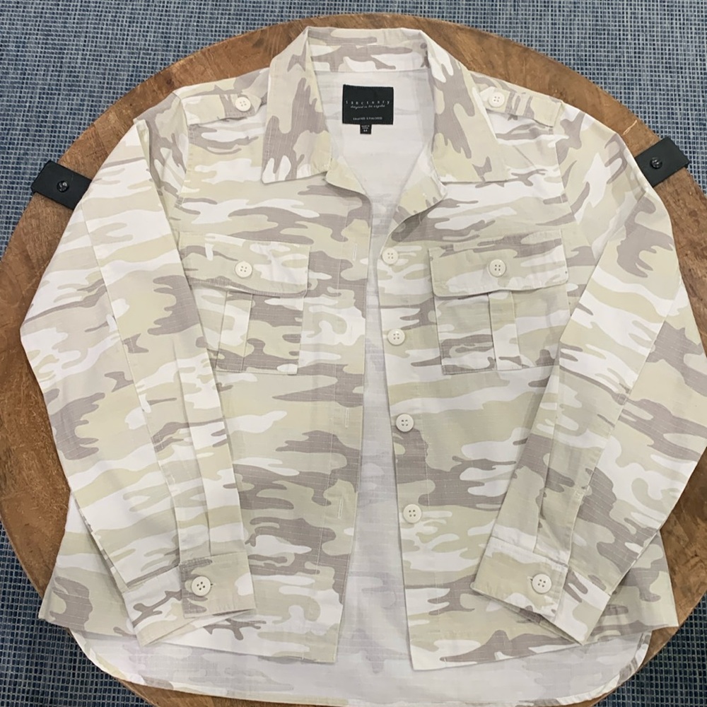 Sanctuary Camouflage Shacket Style Jacket